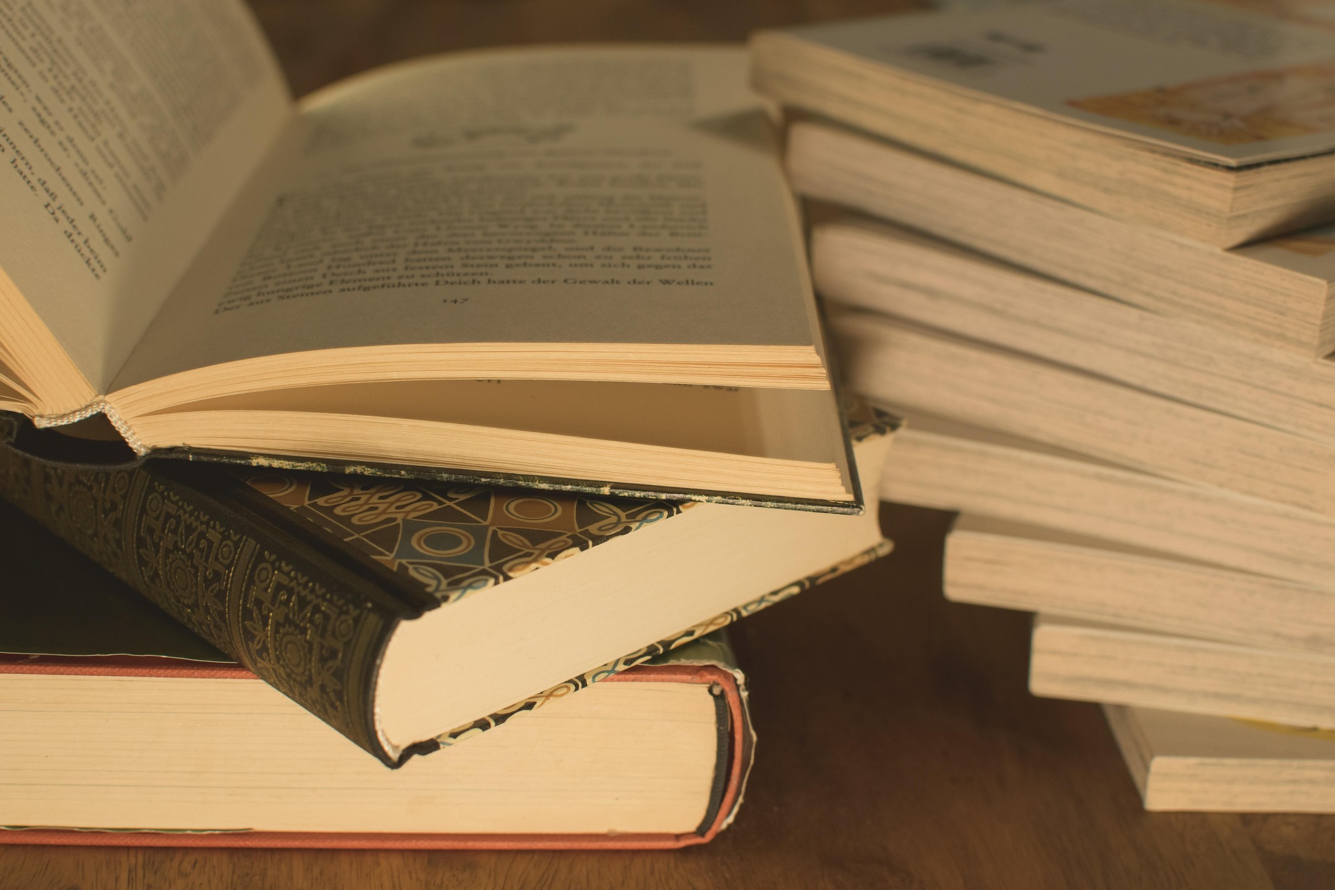 PPGS Annual Book Auction